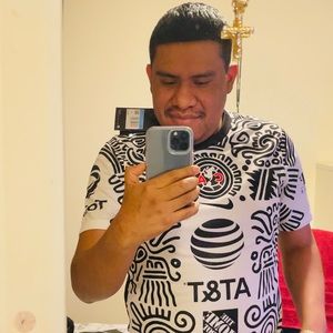 Meet your Posher, Jose l